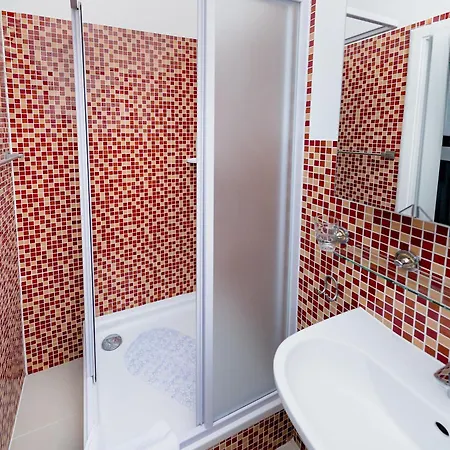 Olive - Panoramic Sea View مالينسكا