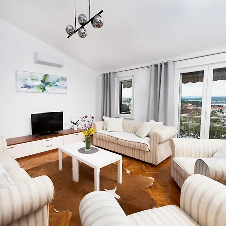Olive - Panoramic Sea View *