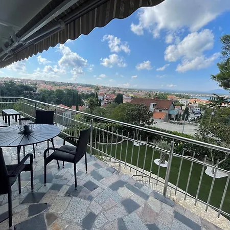 Olive - Panoramic Sea View *