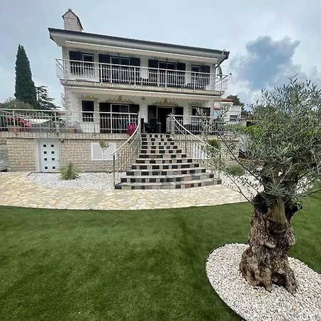 Olive - Panoramic Sea View