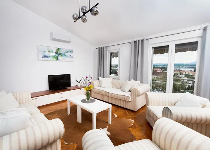 Olive - Panoramic Sea View *